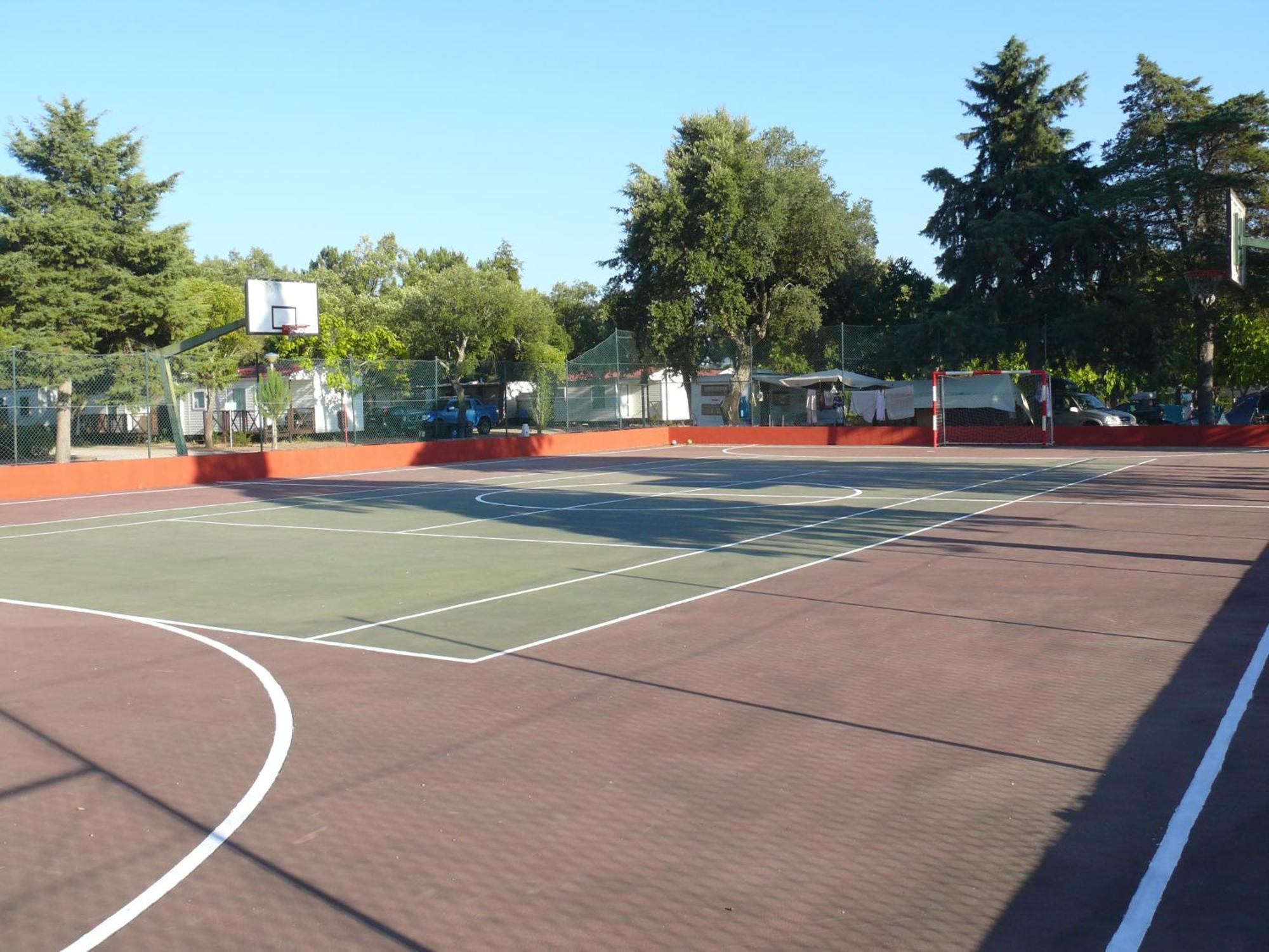 ホテル Parque De Campismo Orbitur モンタルジル エクステリア 写真