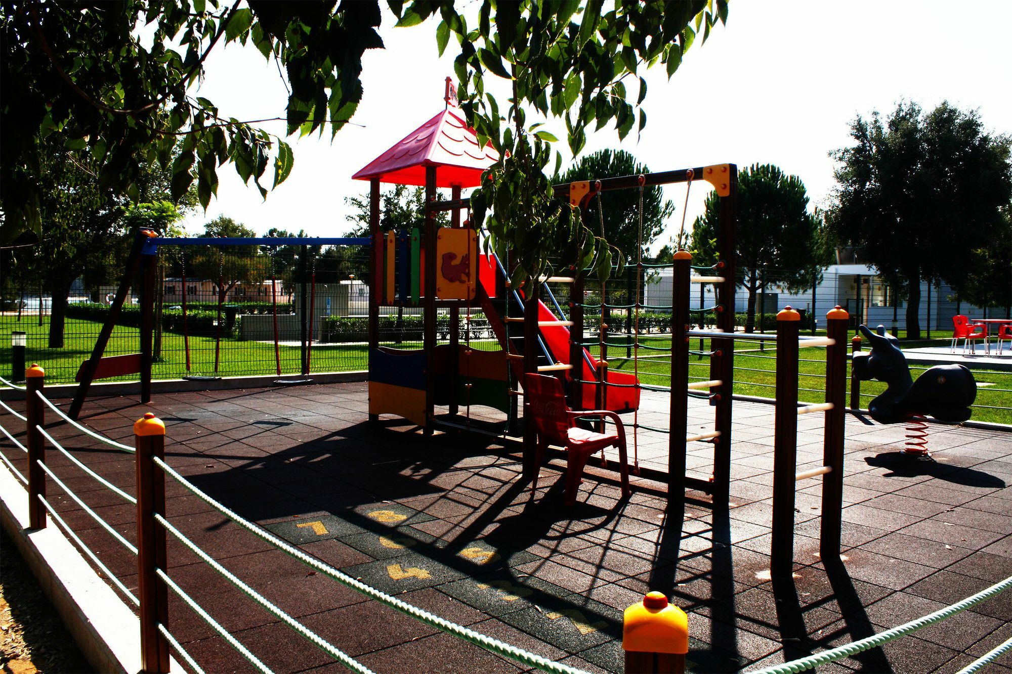 ホテル Parque De Campismo Orbitur モンタルジル エクステリア 写真
